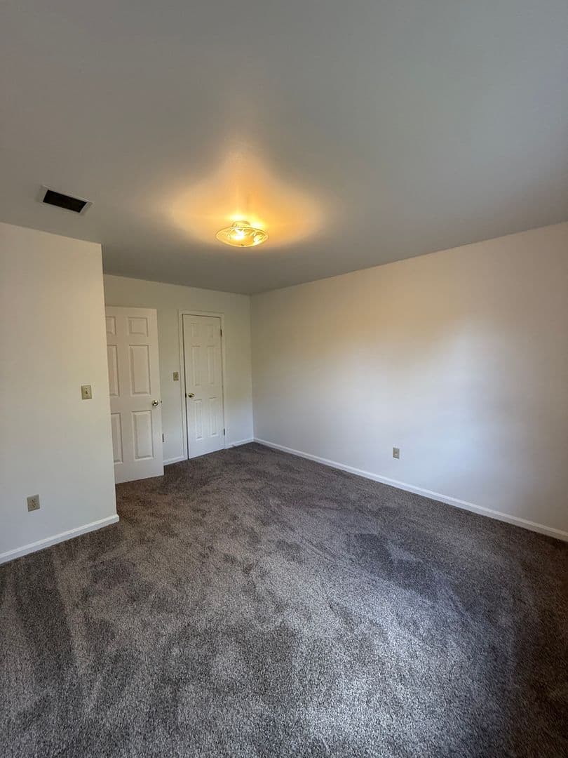 Chambersburg Townhome: 114 Minnich Rd