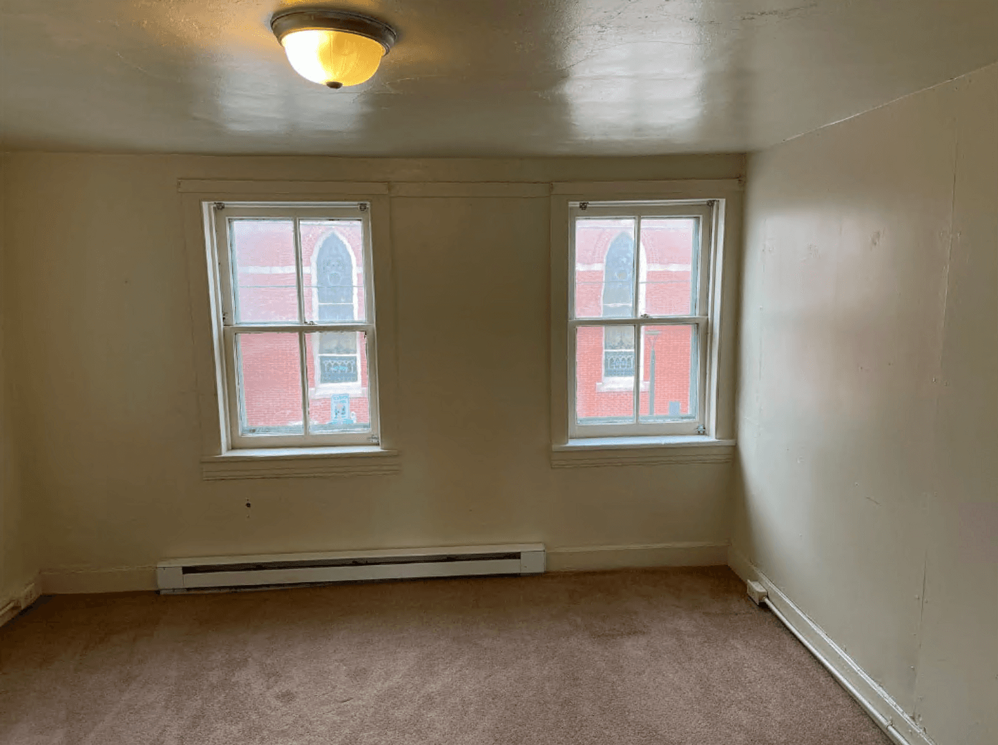 Waynesboro Apartment: 105 S Church St