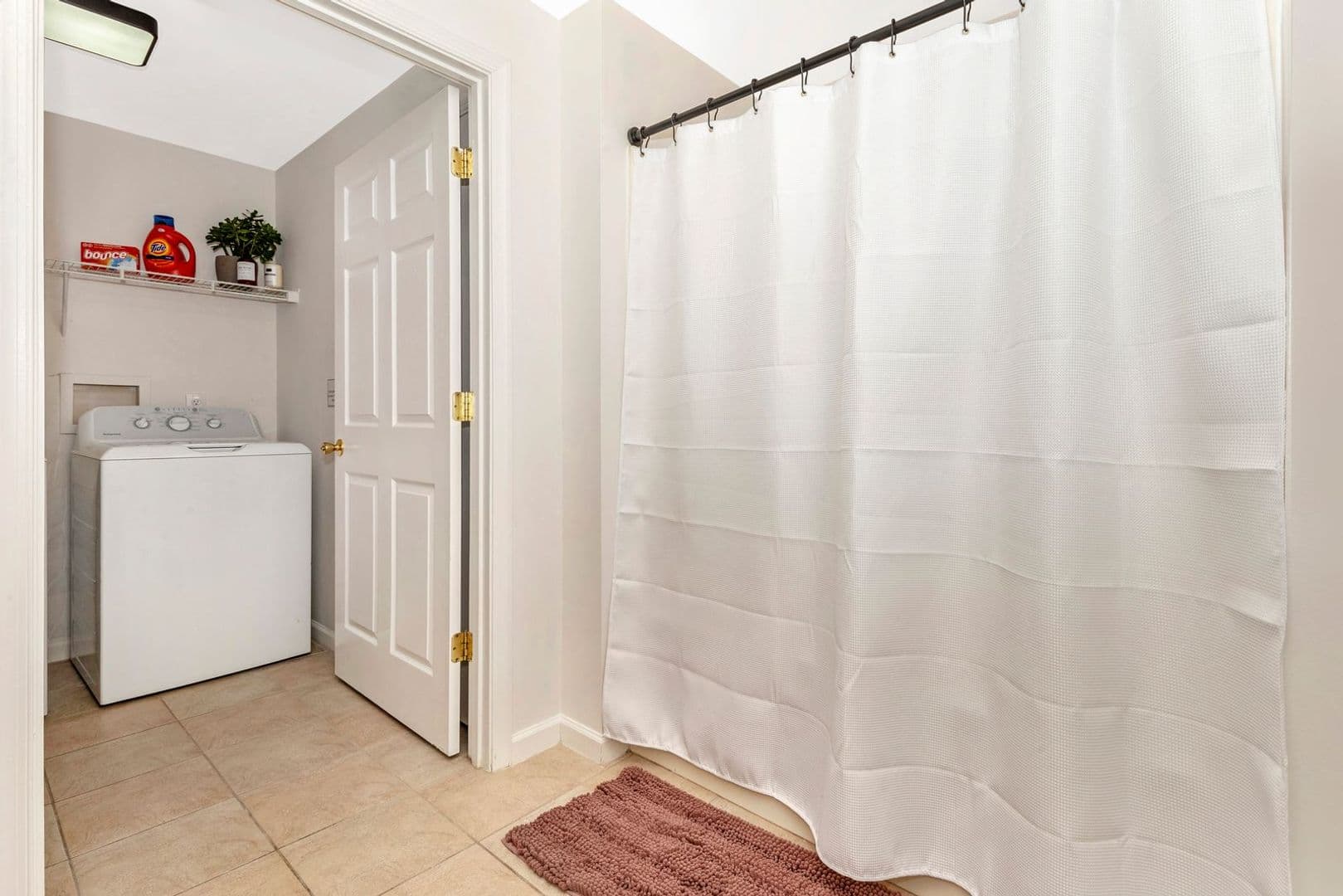 Shippensburg Apartment: 2 Morningstar Lane
