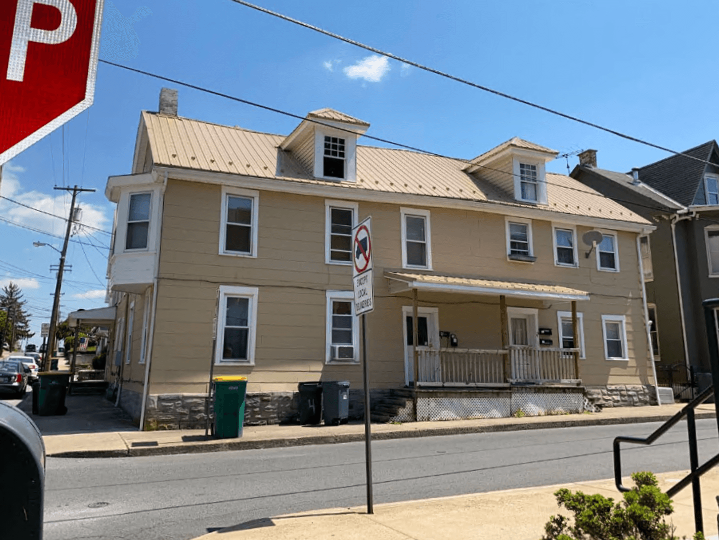 Waynesboro Apartment: 105 S Church St