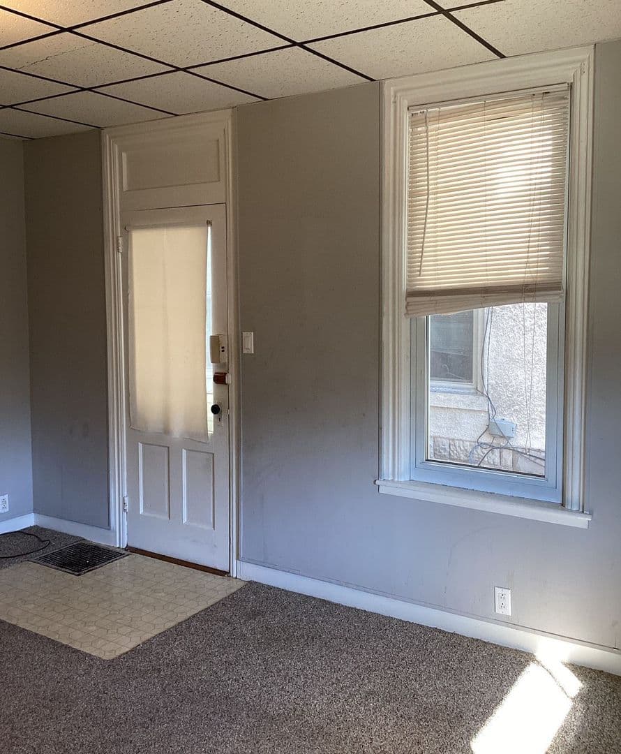 Chambersburg Apartment: 975-979 Scotland Ave