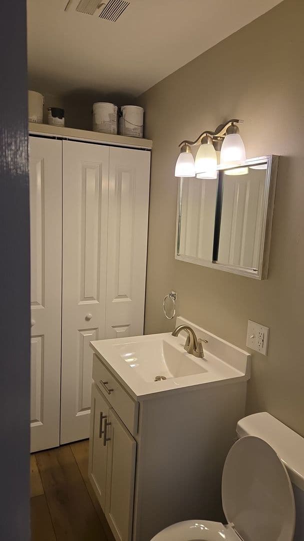 Chambersburg House: 6269 Mountain View Dr