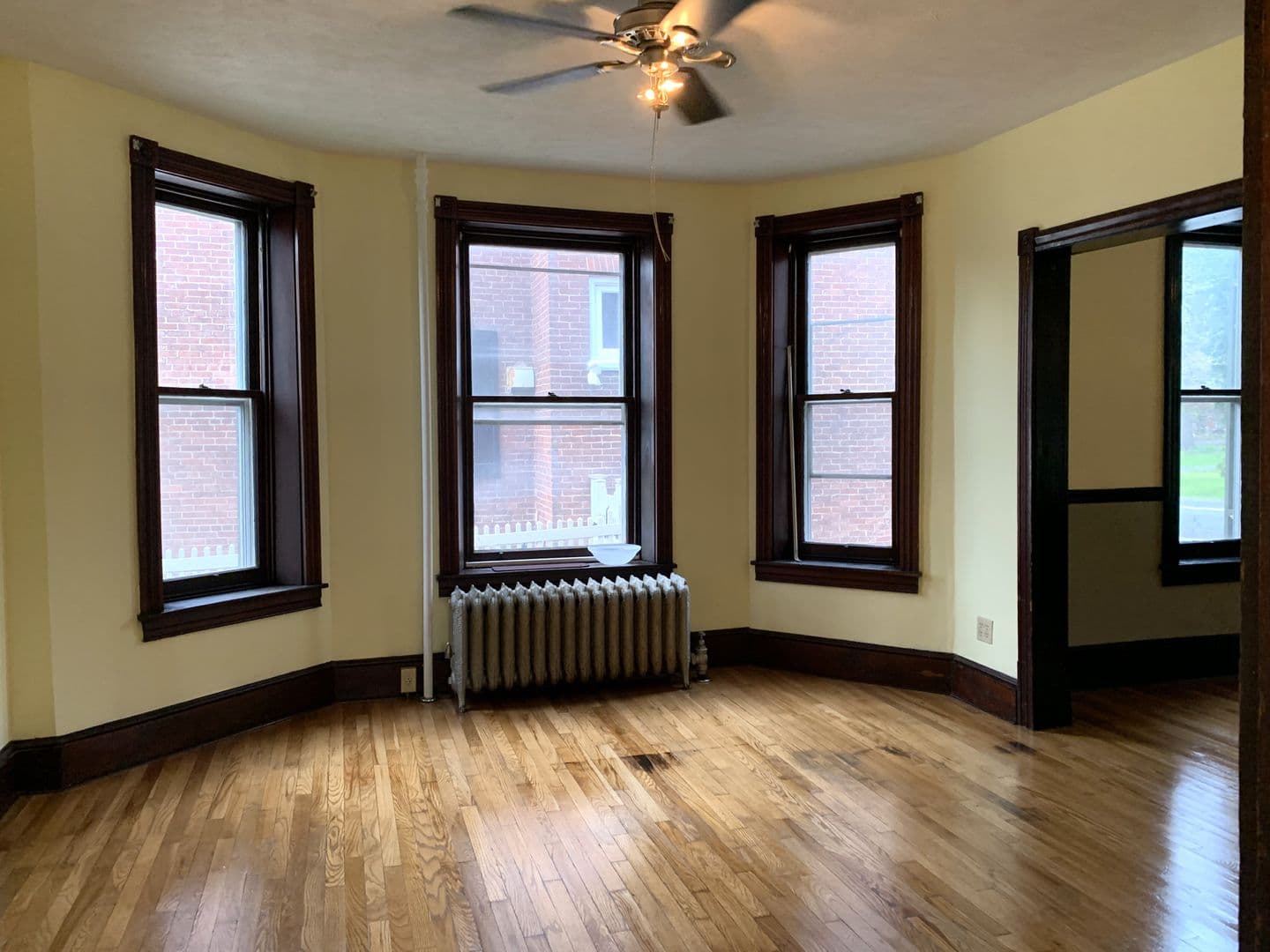 Shippensburg House: 218 N Prince St