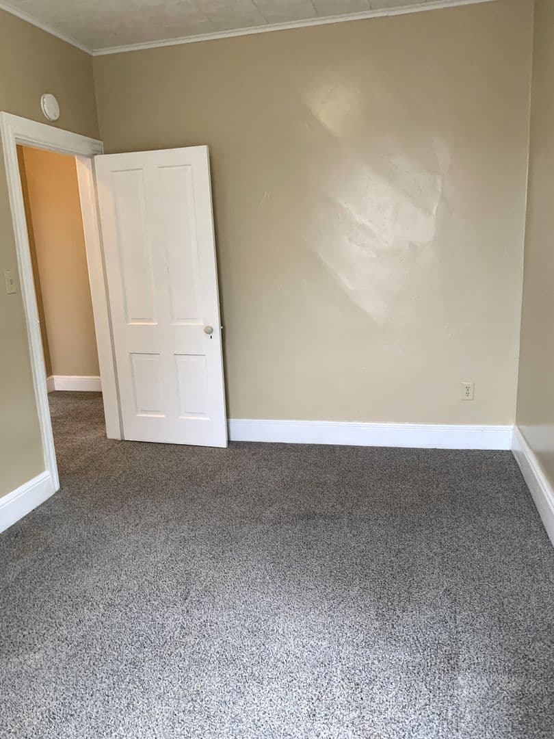 Shippensburg House: 218 N Prince St