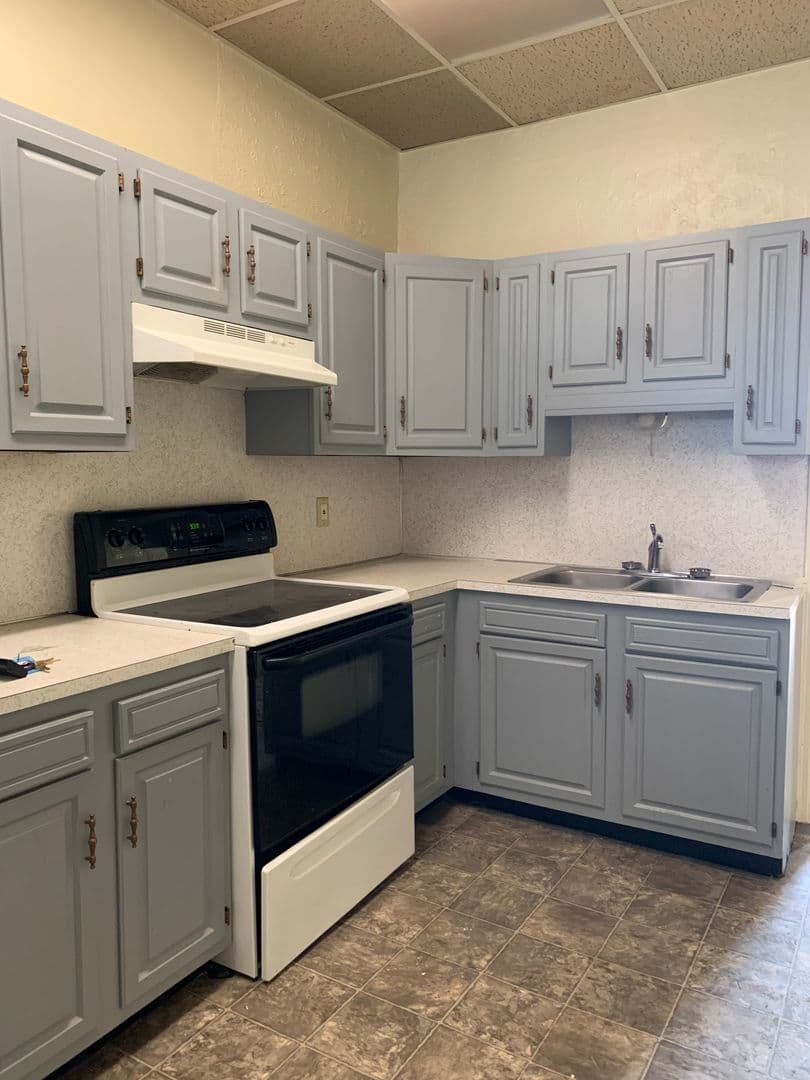 Chambersburg Apartment: 135 S 2nd St