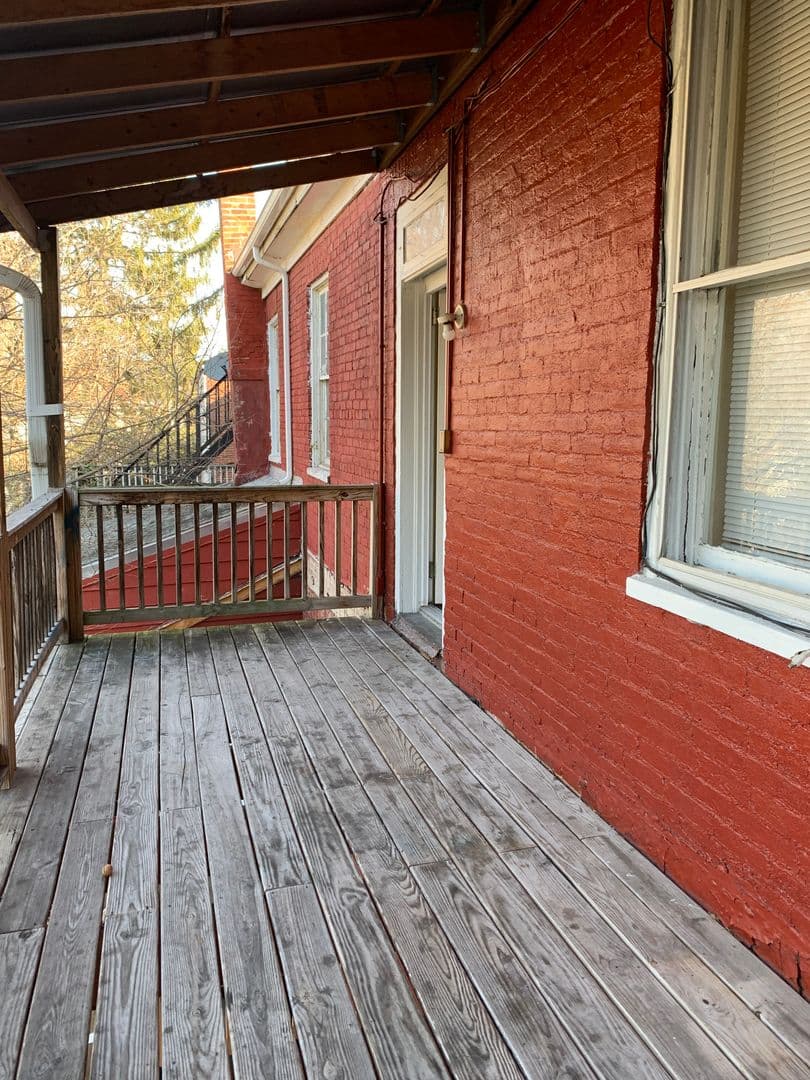 Chambersburg Apartment: 135 S 2nd St