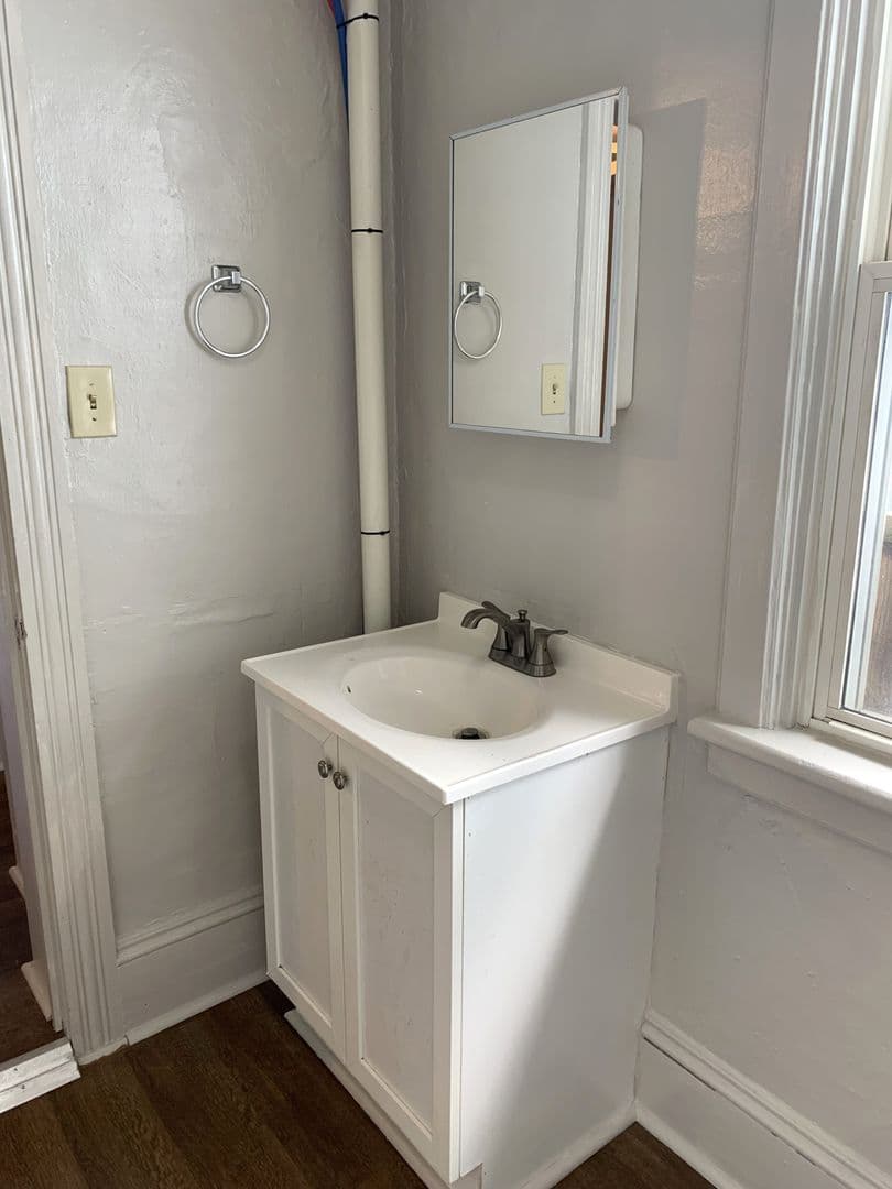 McConnellsburg Apartment: 204 Lincoln Way East