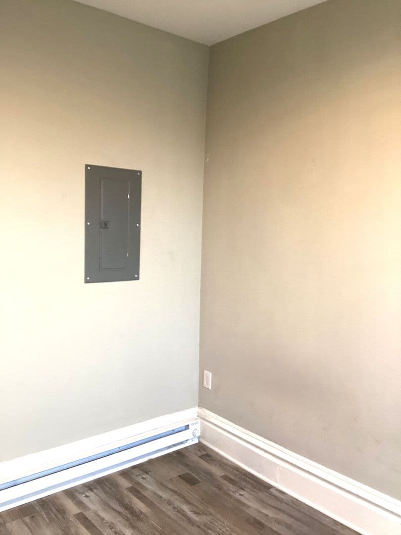 Chambersburg Apartment: 23-27 Lincoln Way West