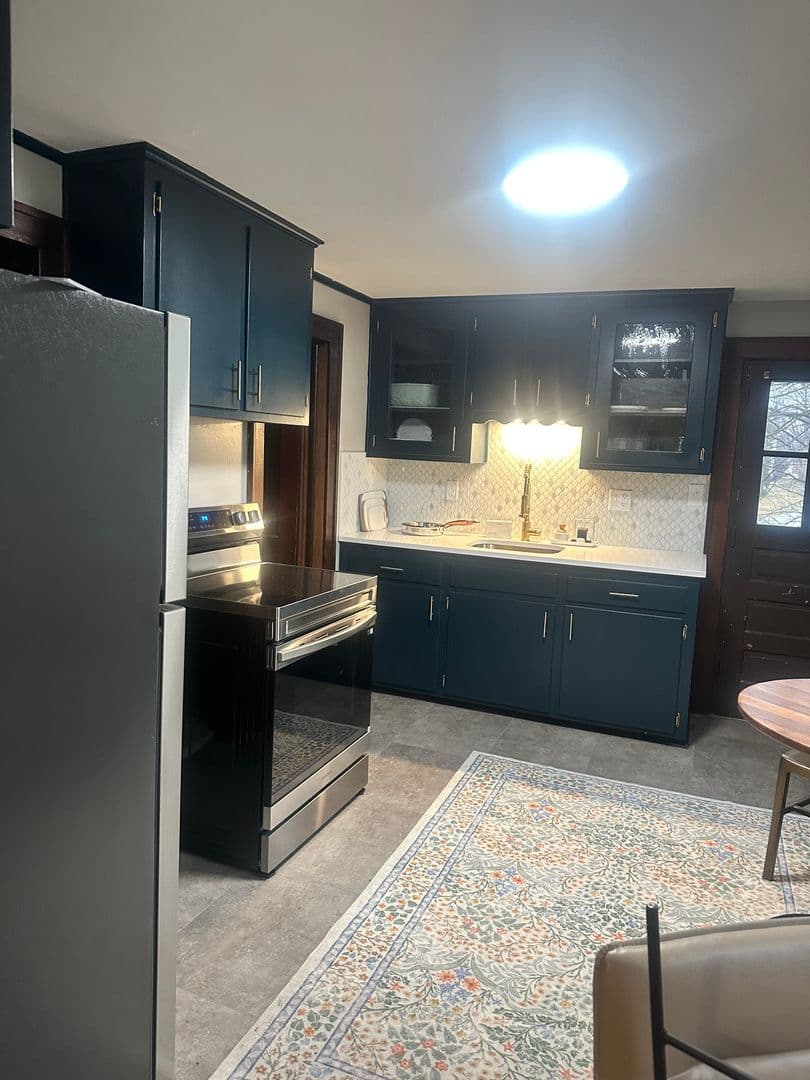 Greencastle Apartment: 138 S Carlisle St