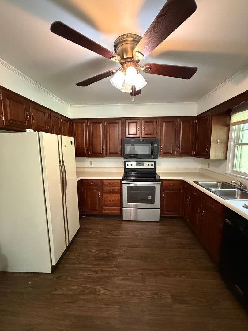 Chambersburg Townhome: 114 Minnich Rd