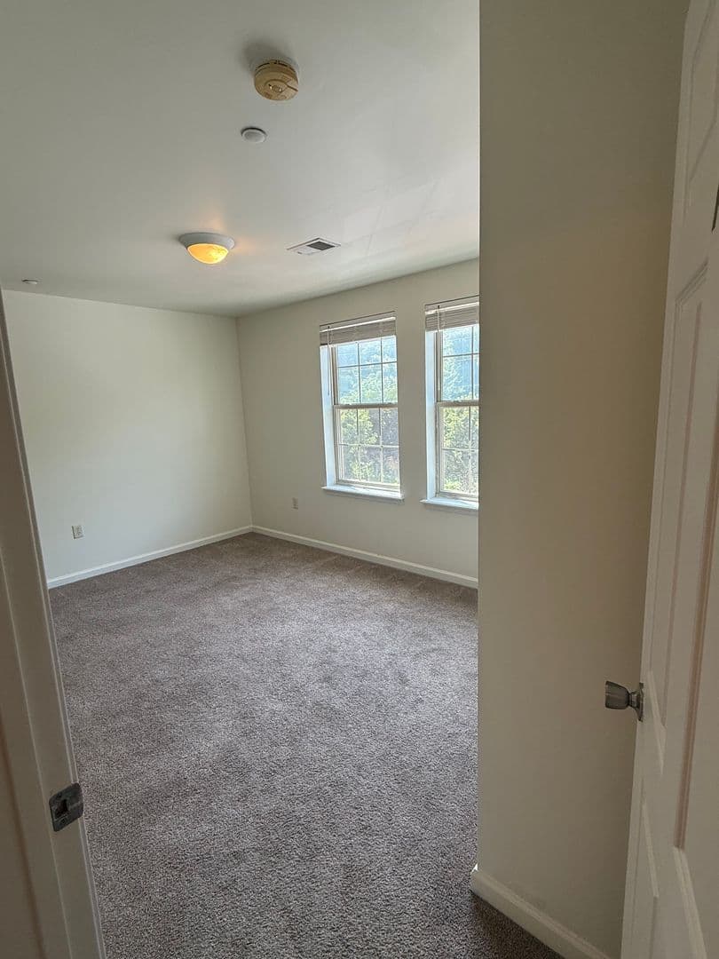 Shippensburg Apartment: 2 Morningstar Lane