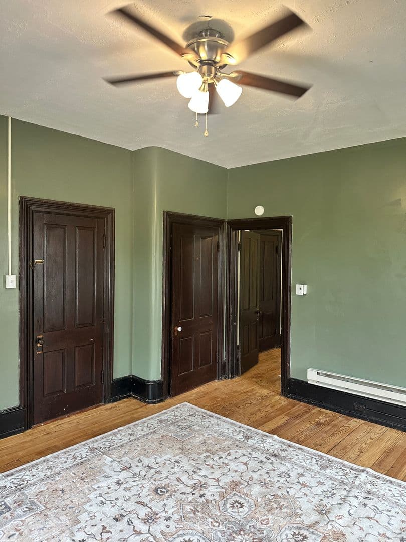 Greencastle Apartment: 138 S Carlisle St