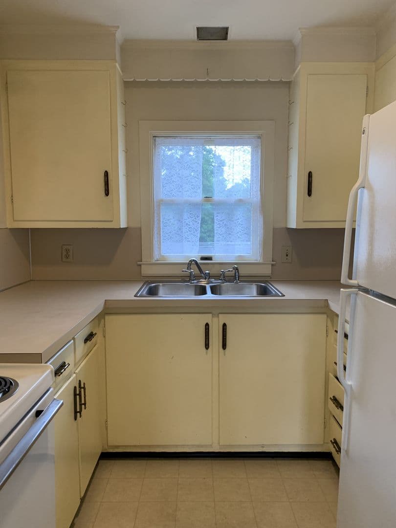 Shippensburg Apartment: 416-420 W King St