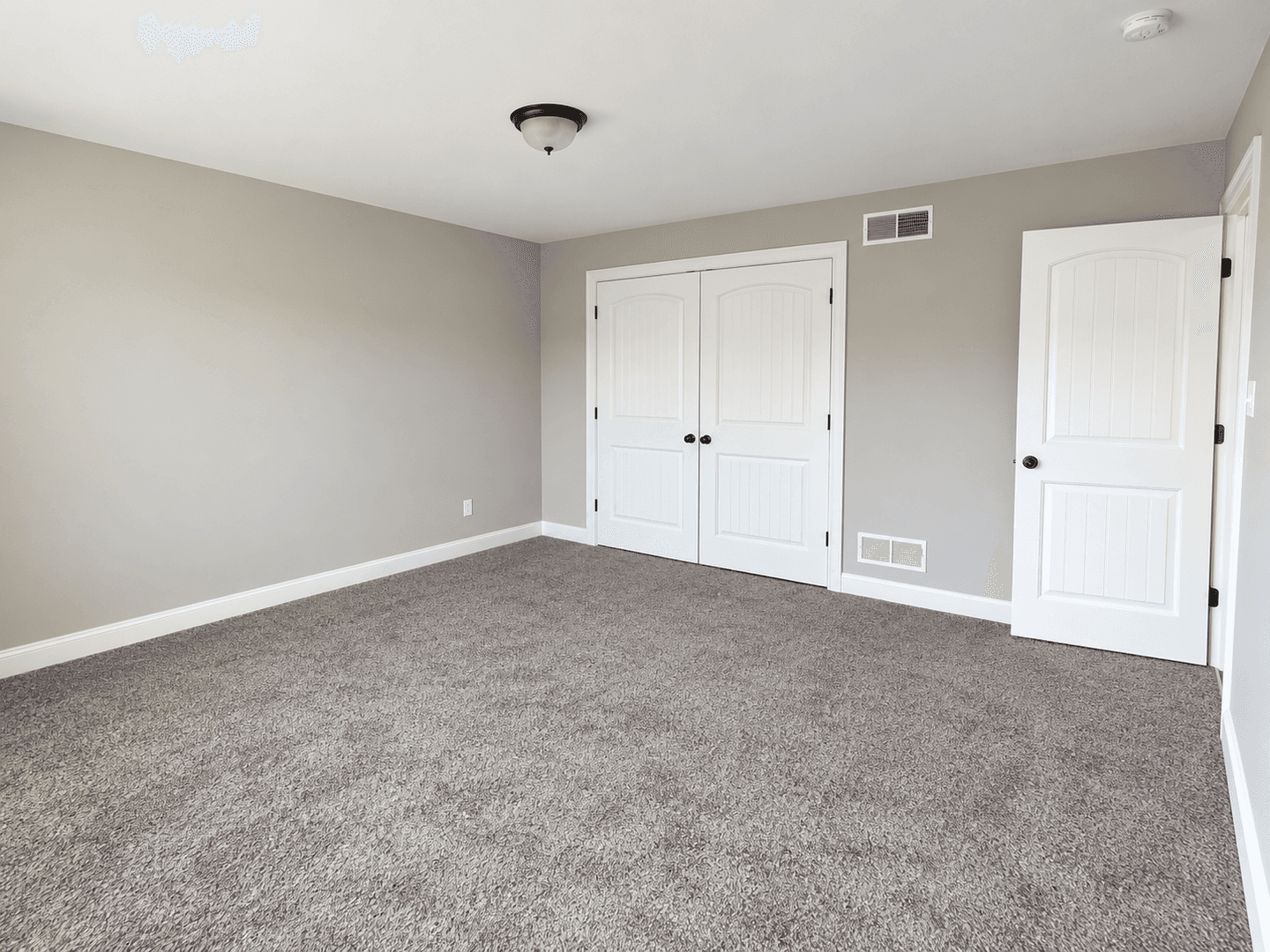 Shippensburg House: 1106 Southwood Dr