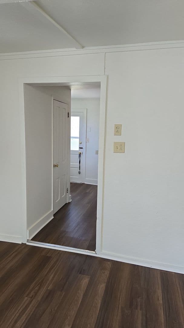 Shippensburg Apartment: 134-136 S Gettle Ave