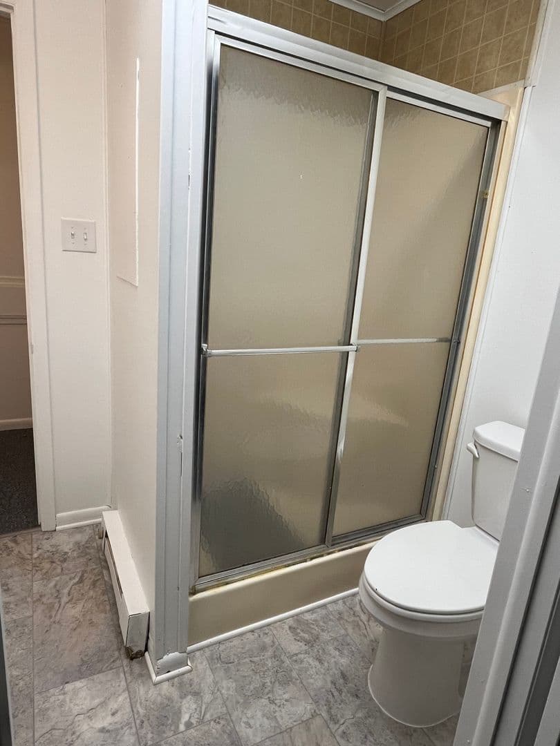 Fayetteville Apartment: 5075 Lincoln Way E