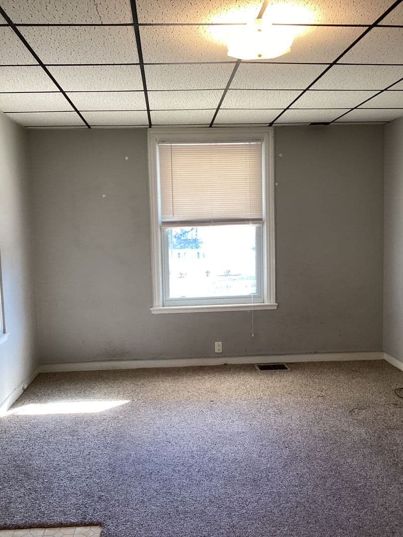 Chambersburg Apartment: 975-979 Scotland Ave