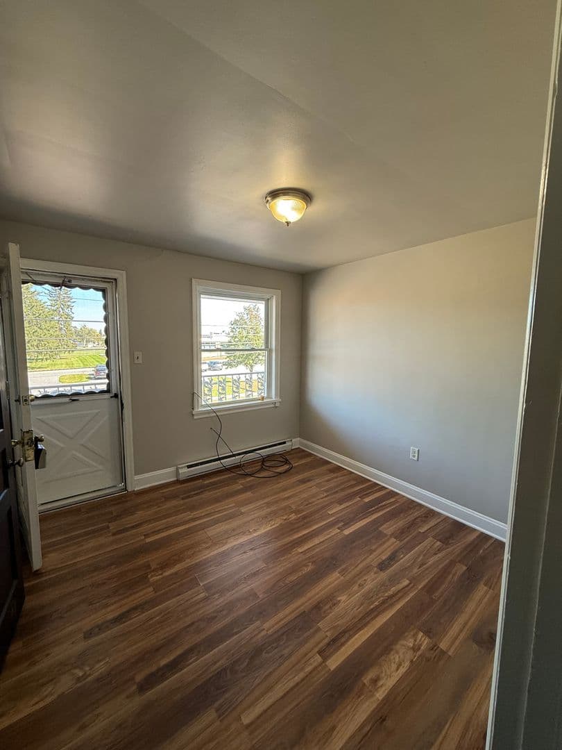 Chambersburg Apartment: 800 S 4th St