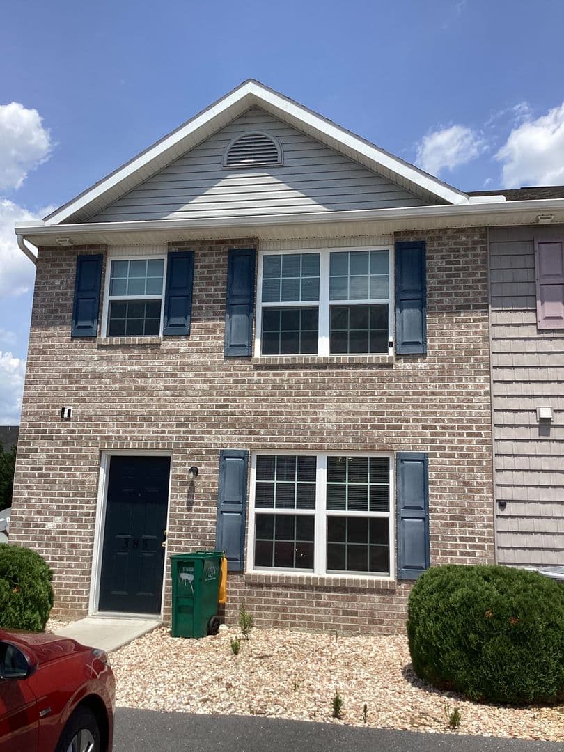 Chambersburg Apartment: 371-385 Lantern Ln