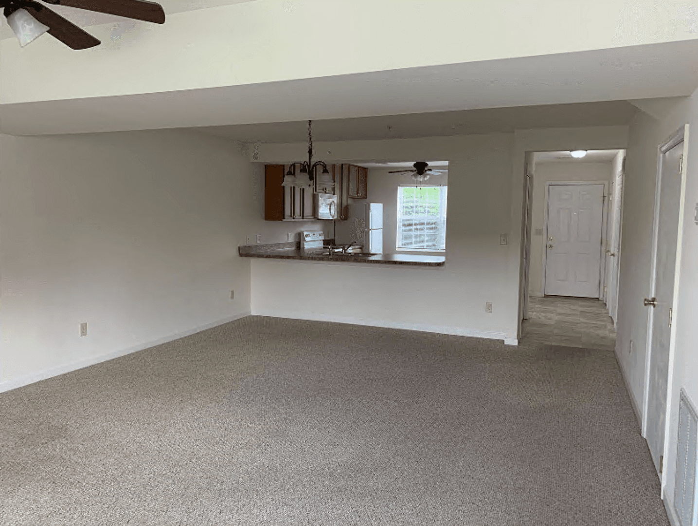 Chambersburg Apartment: 442-456 Lantern Ln