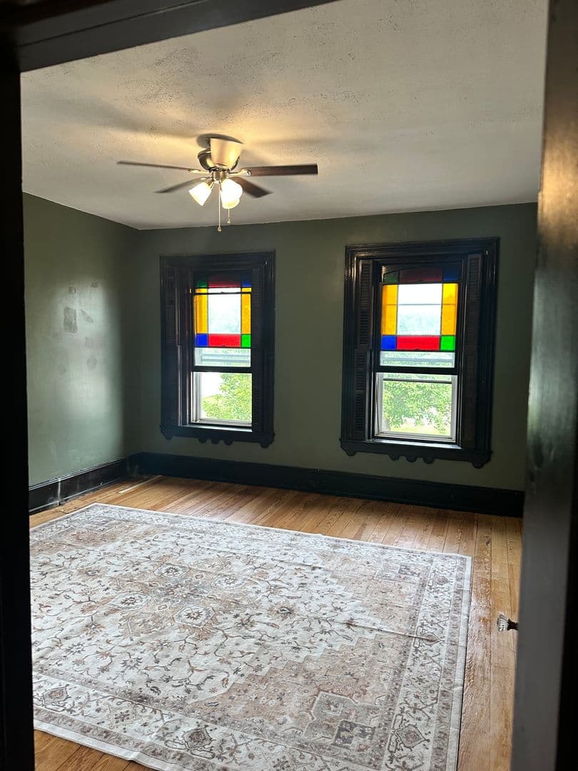Greencastle Apartment: 138 S Carlisle St