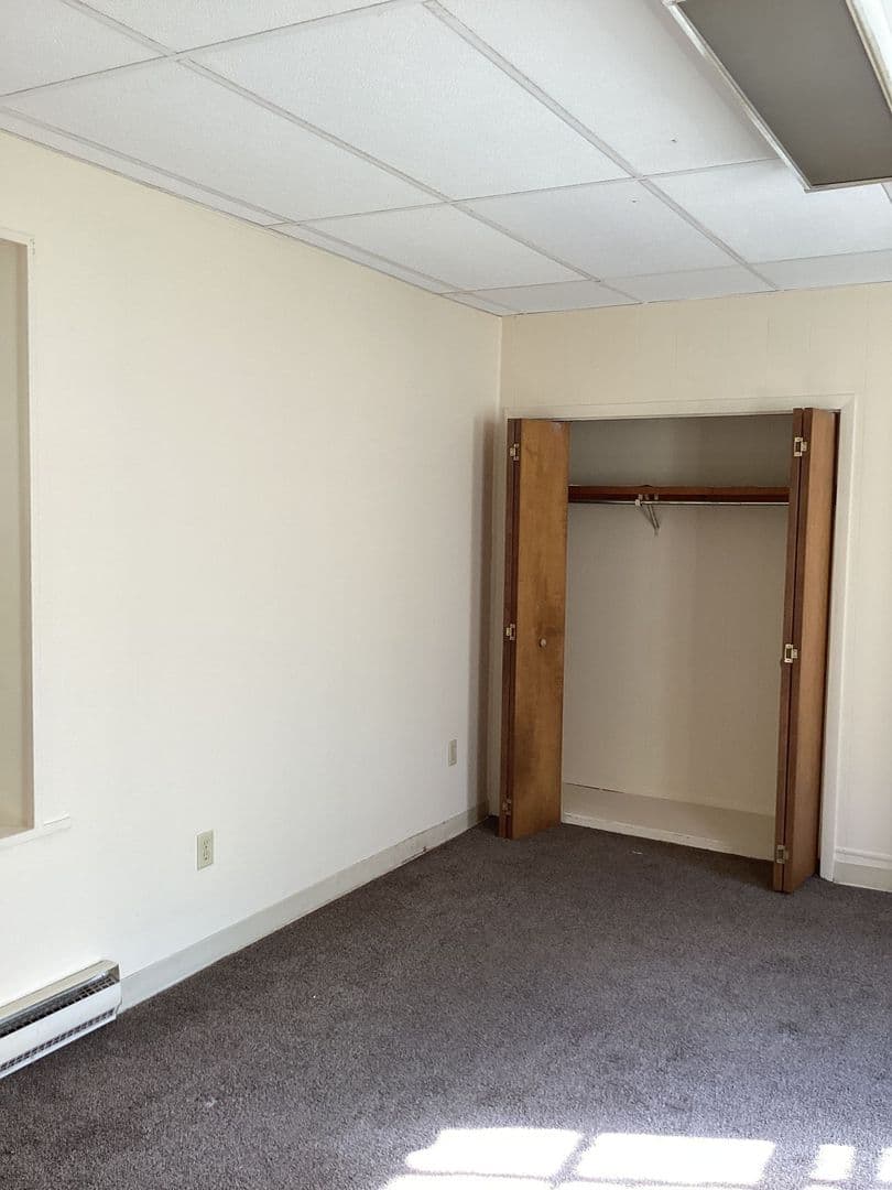 Shippensburg Apartment: 212 E King St
