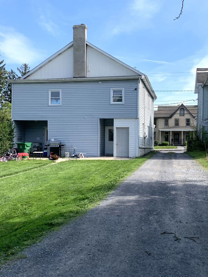 Chambersburg Apartment: 3885 Scotland Main St