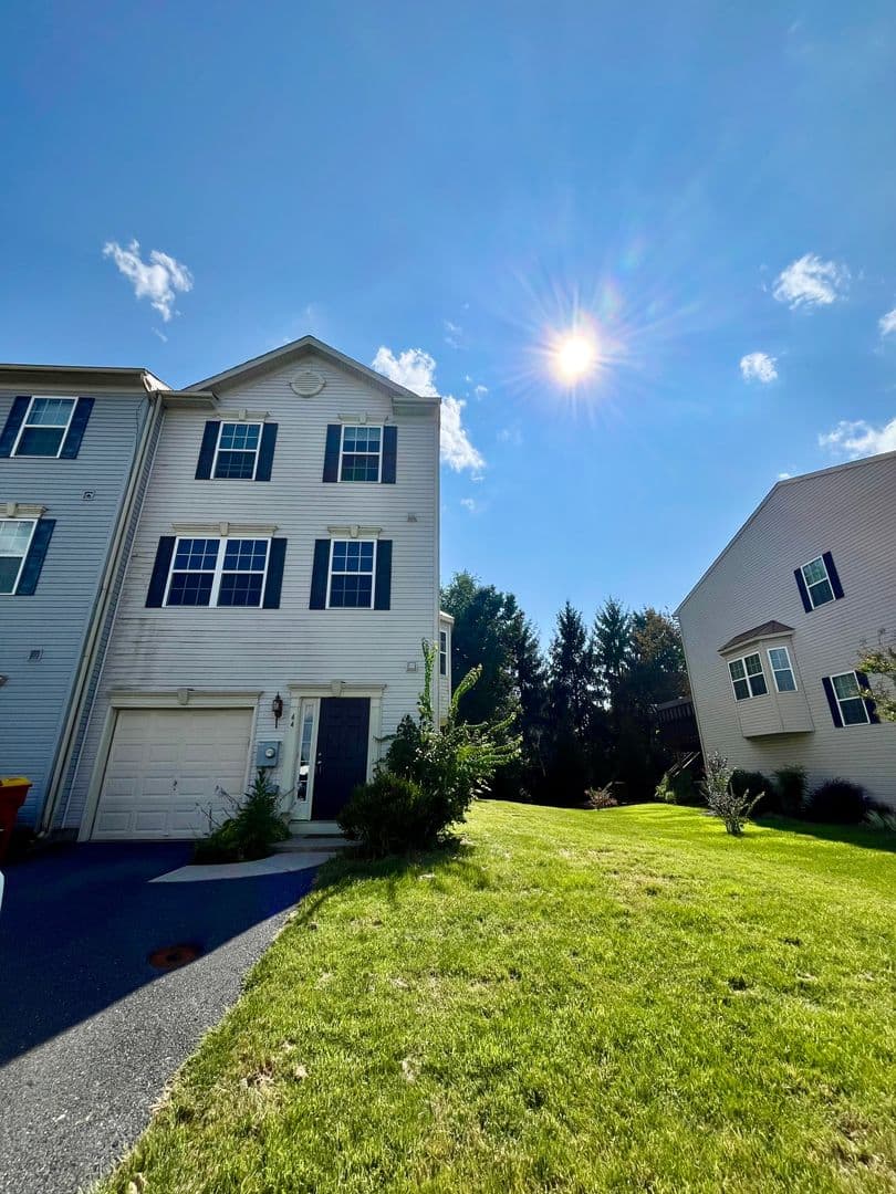 Chambersburg House: 44 Milestone Ct