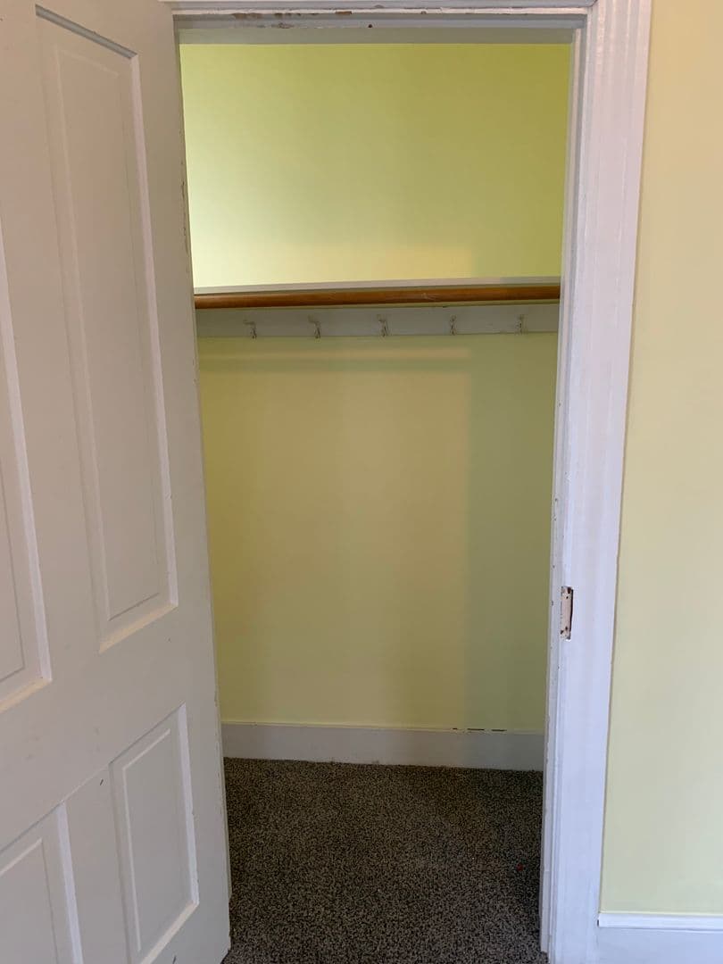 Shippensburg House: 218 N Prince St