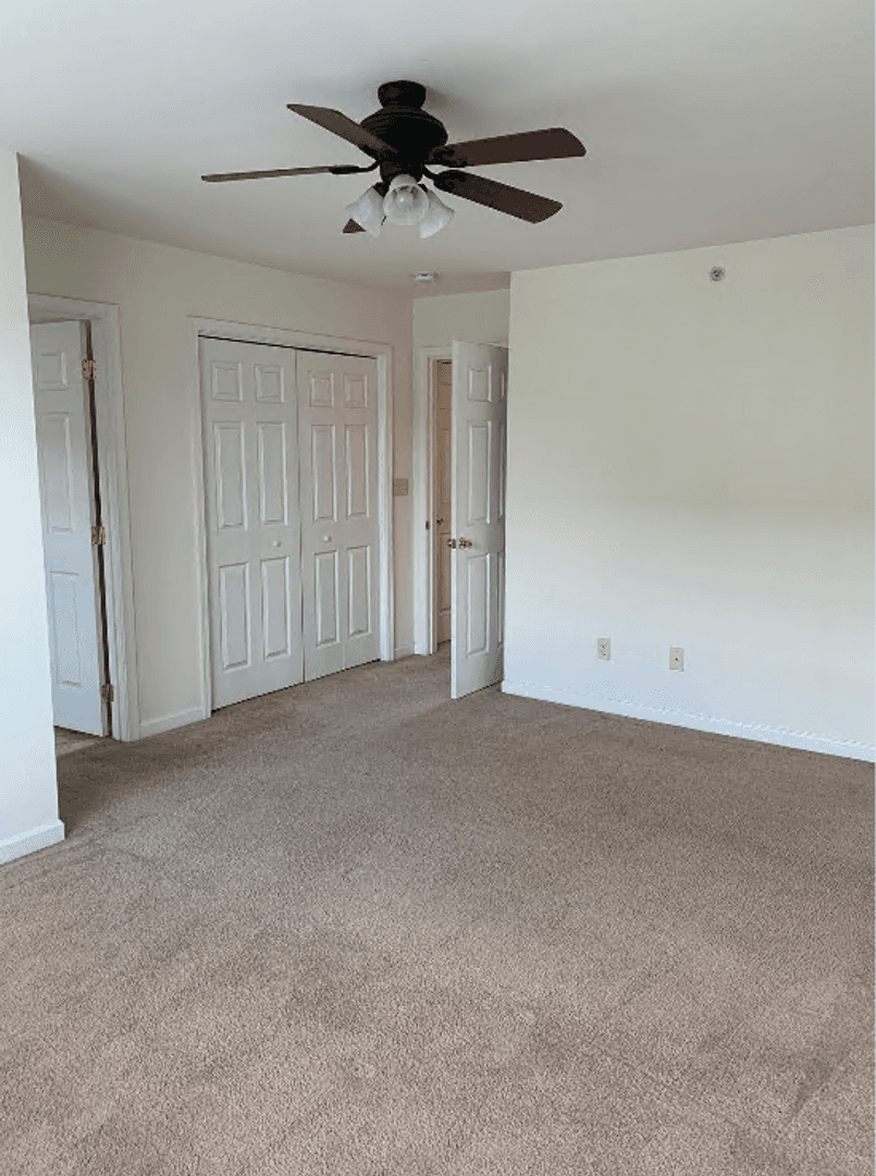 Chambersburg Apartment: 442-456 Lantern Ln