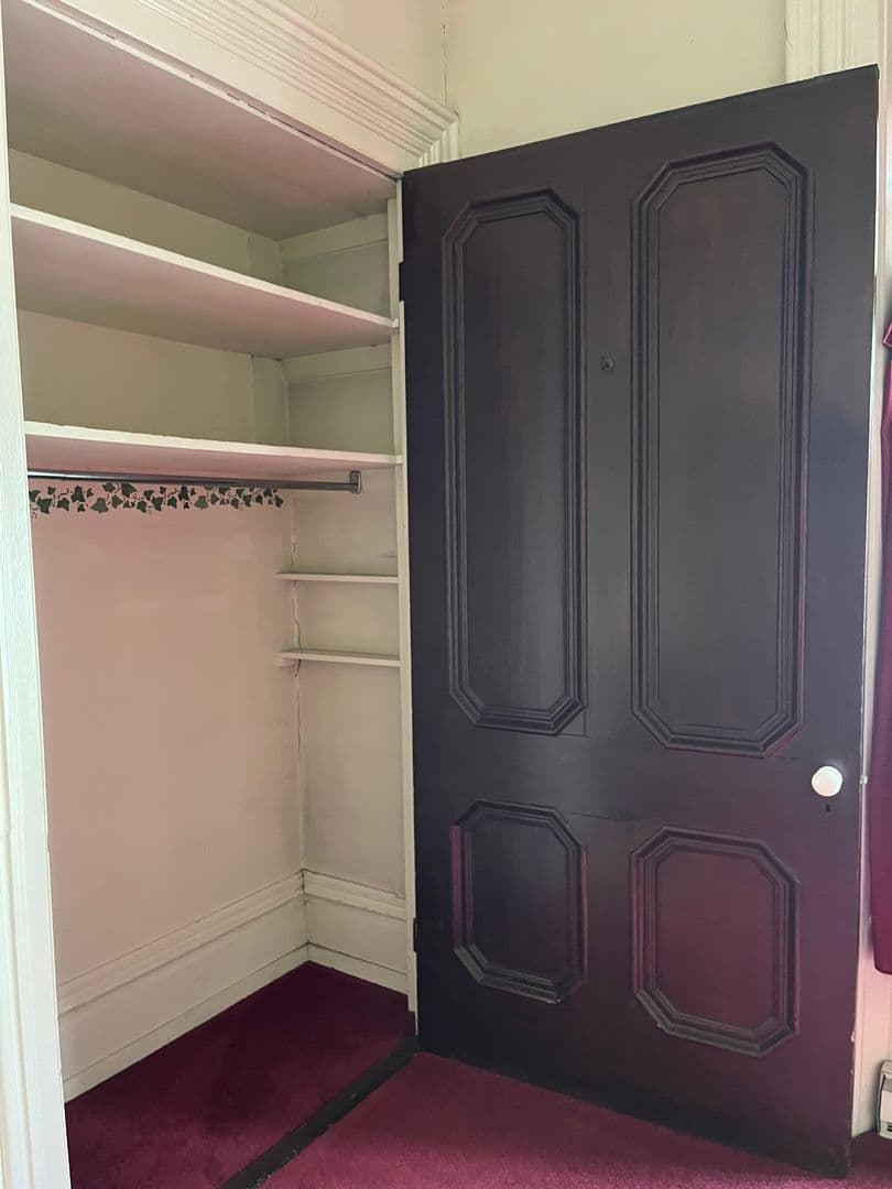 Chambersburg Apartment: 127 Lincoln Way W