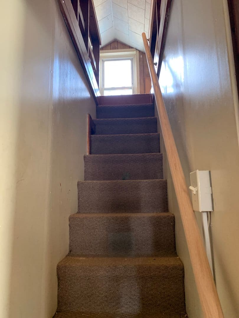 Chambersburg House: 79 S Federal St