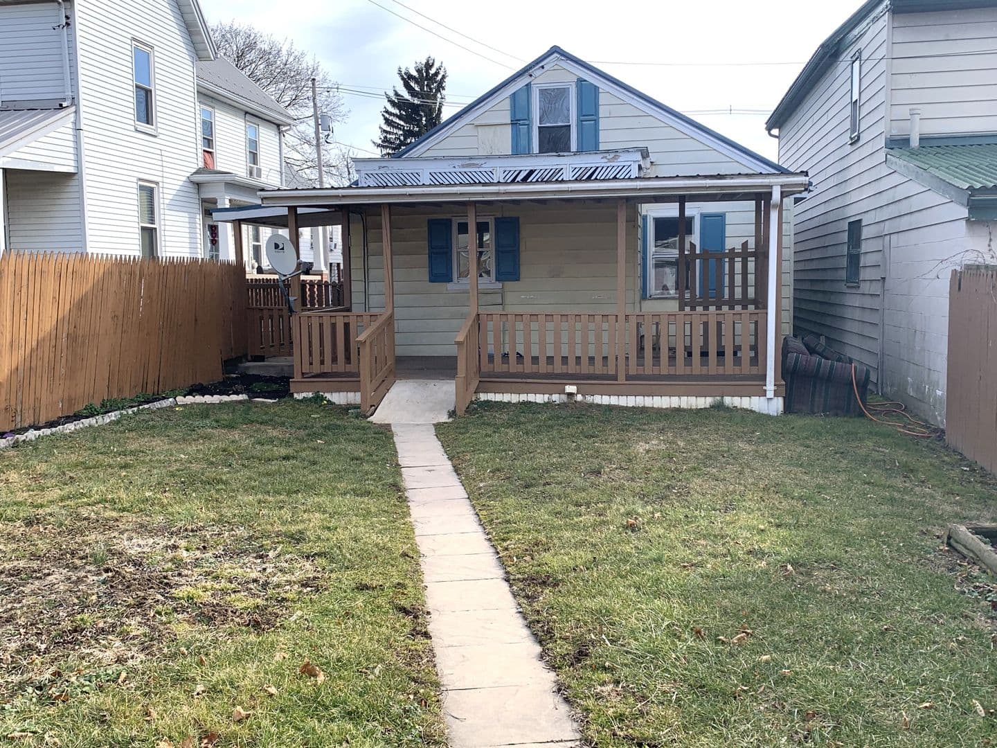 Chambersburg House: 79 S Federal St