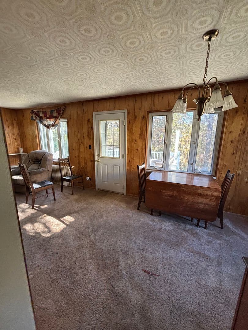 Johnstown House: 216 Leon st