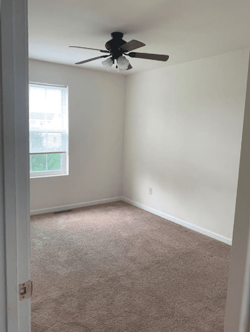 Chambersburg Apartment: 442-456 Lantern Ln