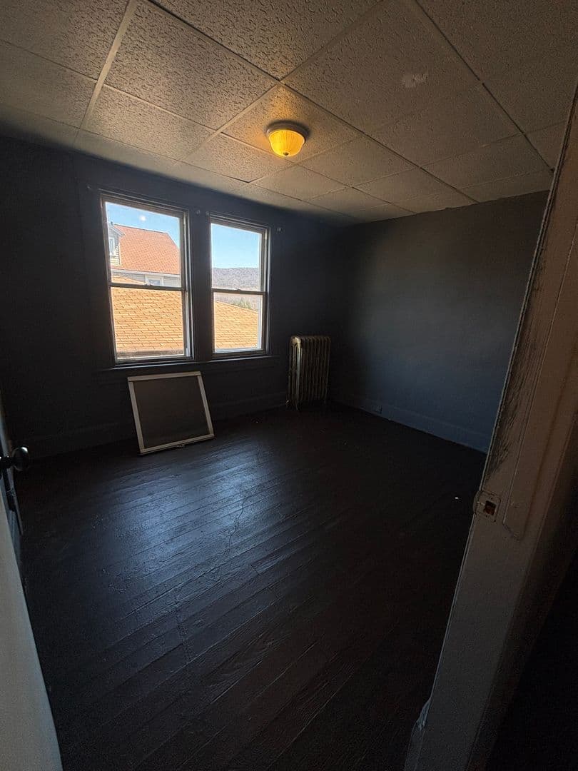 Johnstown Apartment: 521-523 Dorothy Ave