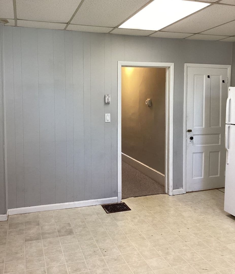 Chambersburg Apartment: 975-979 Scotland Ave