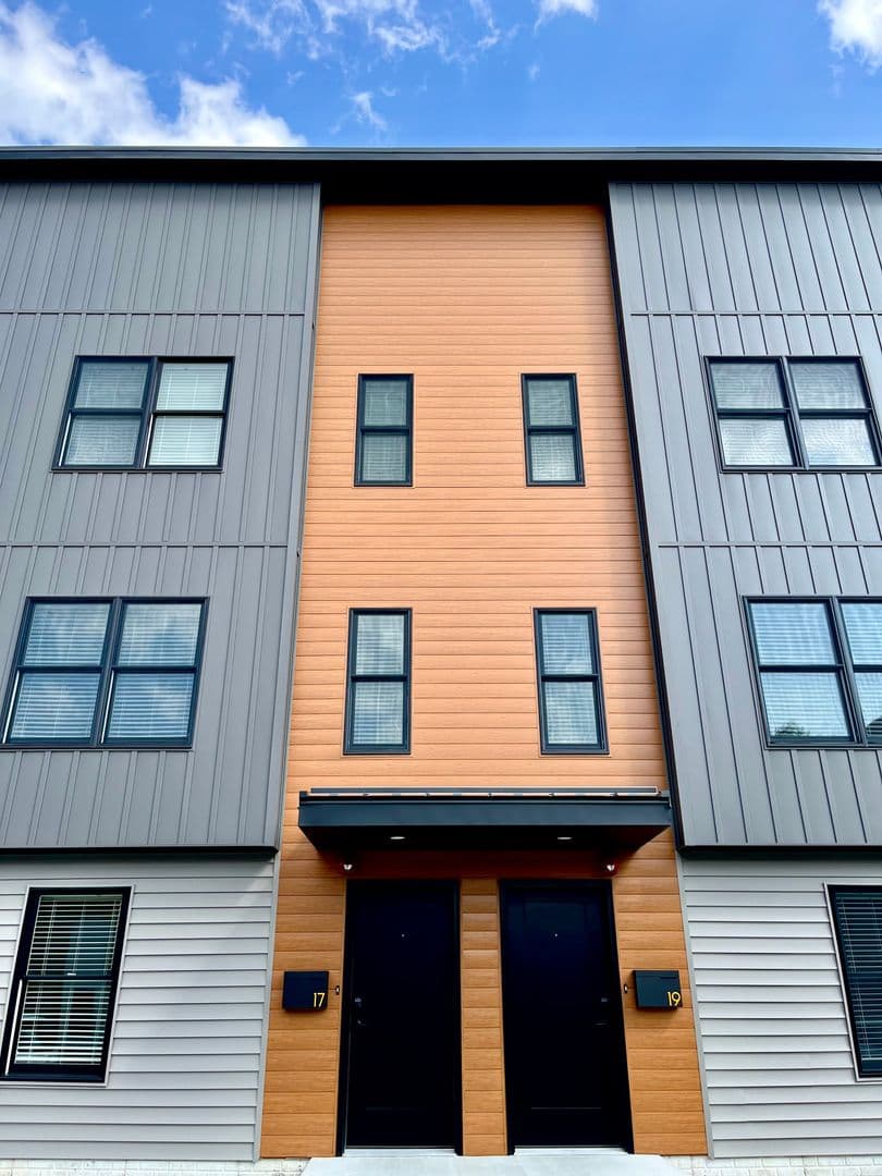 Waynesboro Apartment: 13-23 Philadelphia Ave