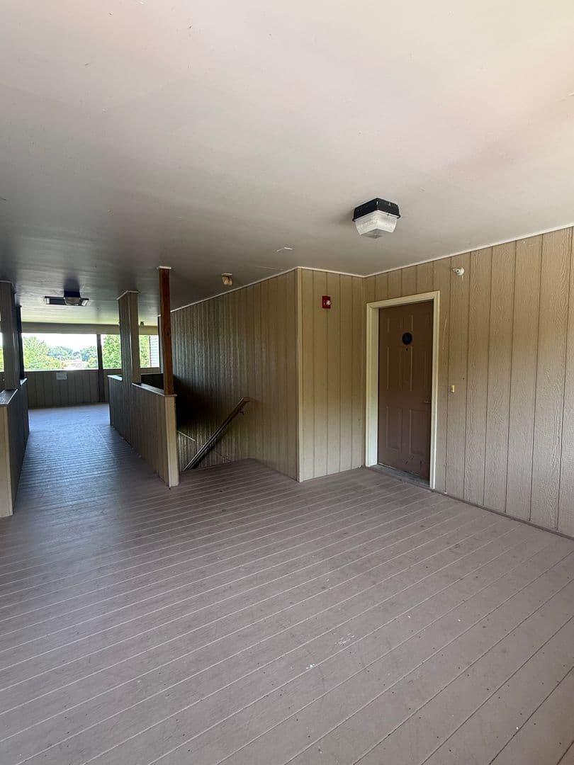 Shippensburg Apartment: 2 Morningstar Lane