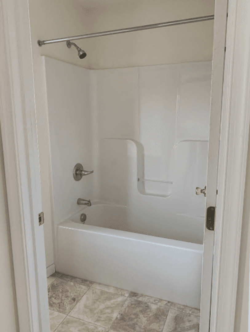Chambersburg Apartment: 442-456 Lantern Ln