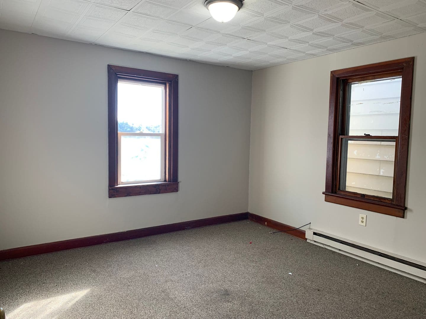 Chambersburg House: 79 S Federal St