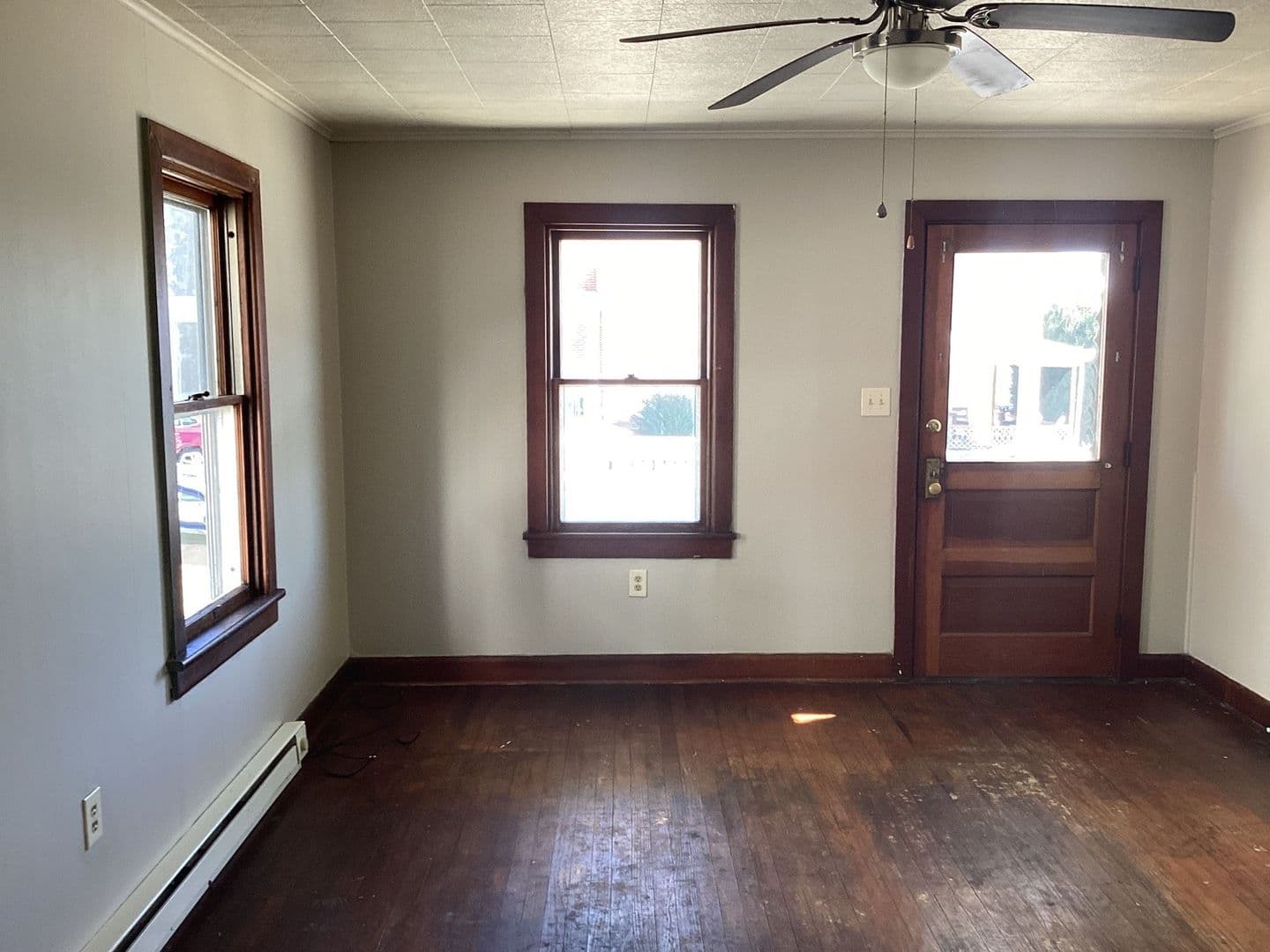 Chambersburg House: 79 S Federal St