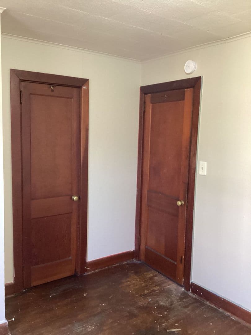 Chambersburg House: 79 S Federal St