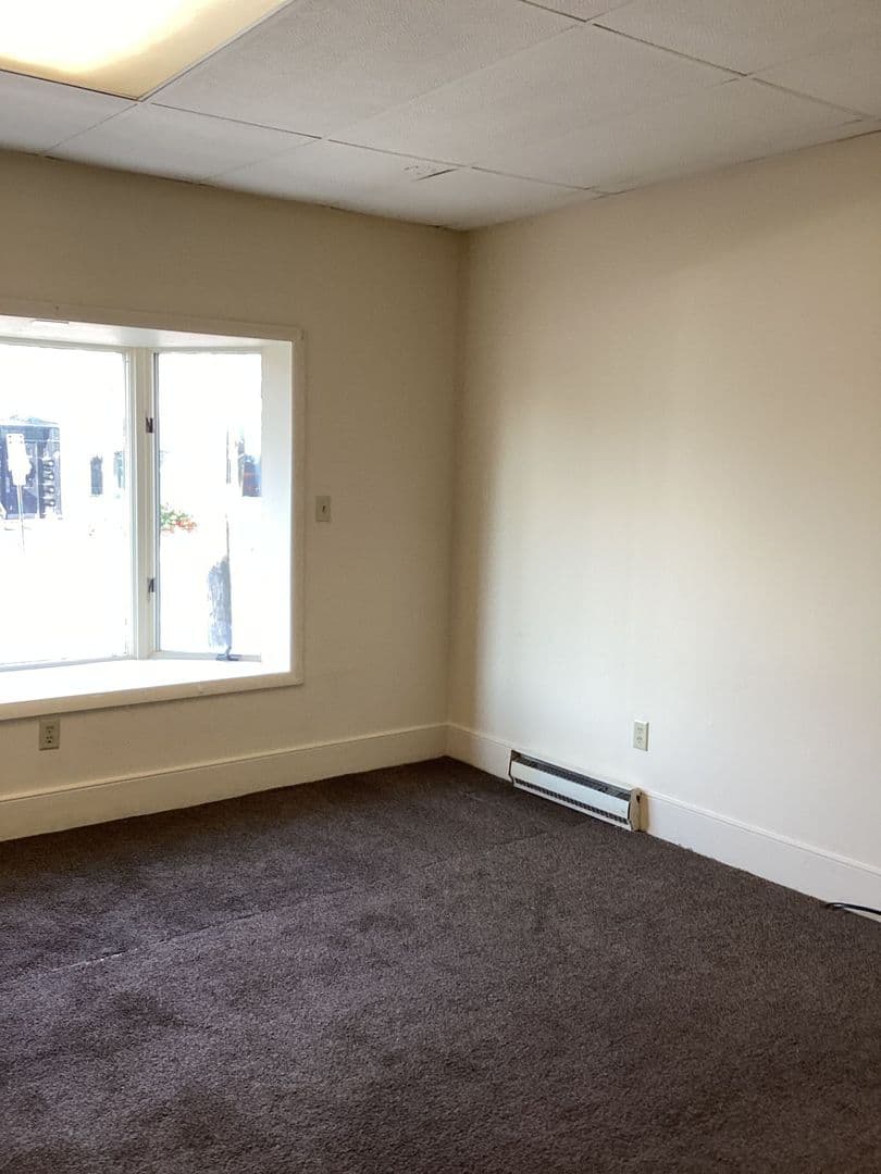 Shippensburg Apartment: 212 E King St