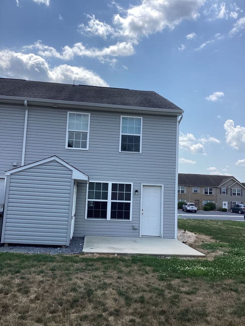 Chambersburg Apartment: 371-385 Lantern Ln