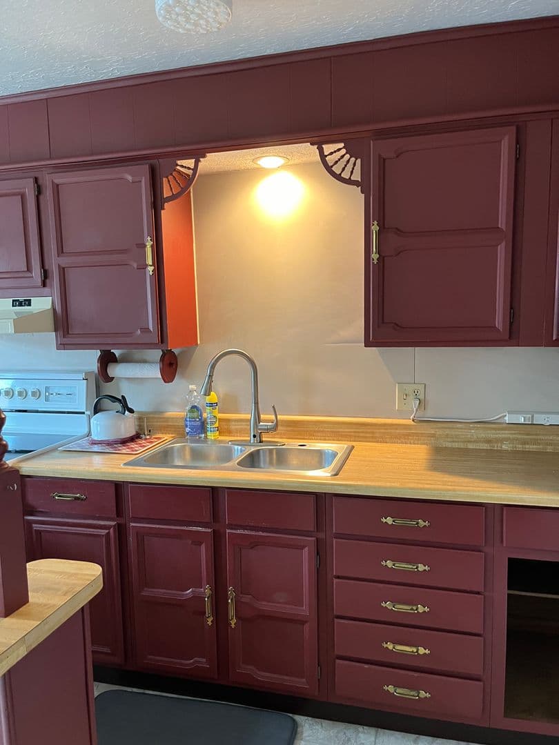 Chambersburg Apartment: 127 Lincoln Way W