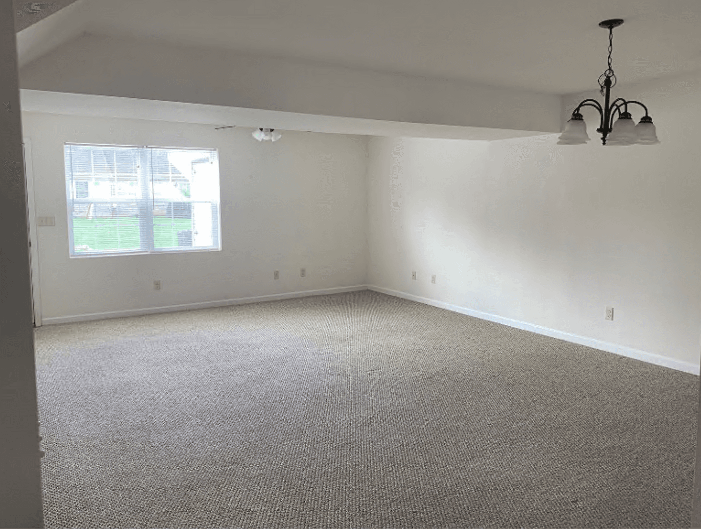 Chambersburg Apartment: 442-456 Lantern Ln
