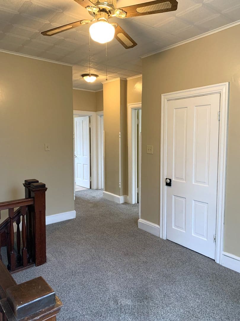 Shippensburg House: 218 N Prince St