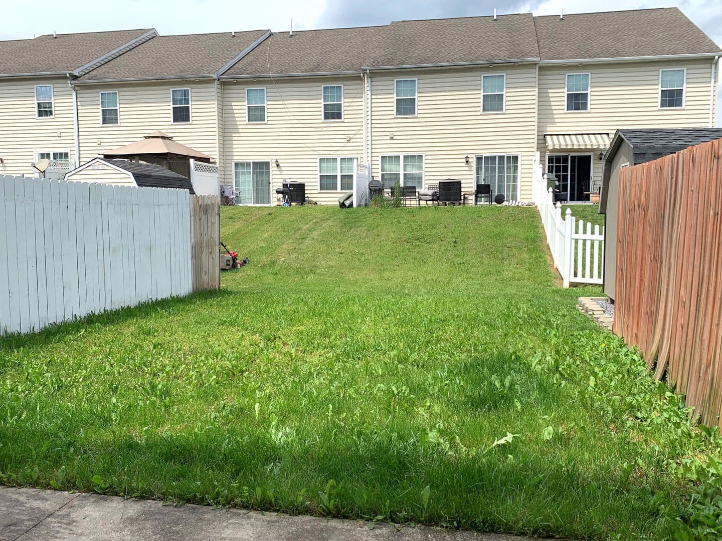 Chambersburg Townhome: 202 Meriweather Dr