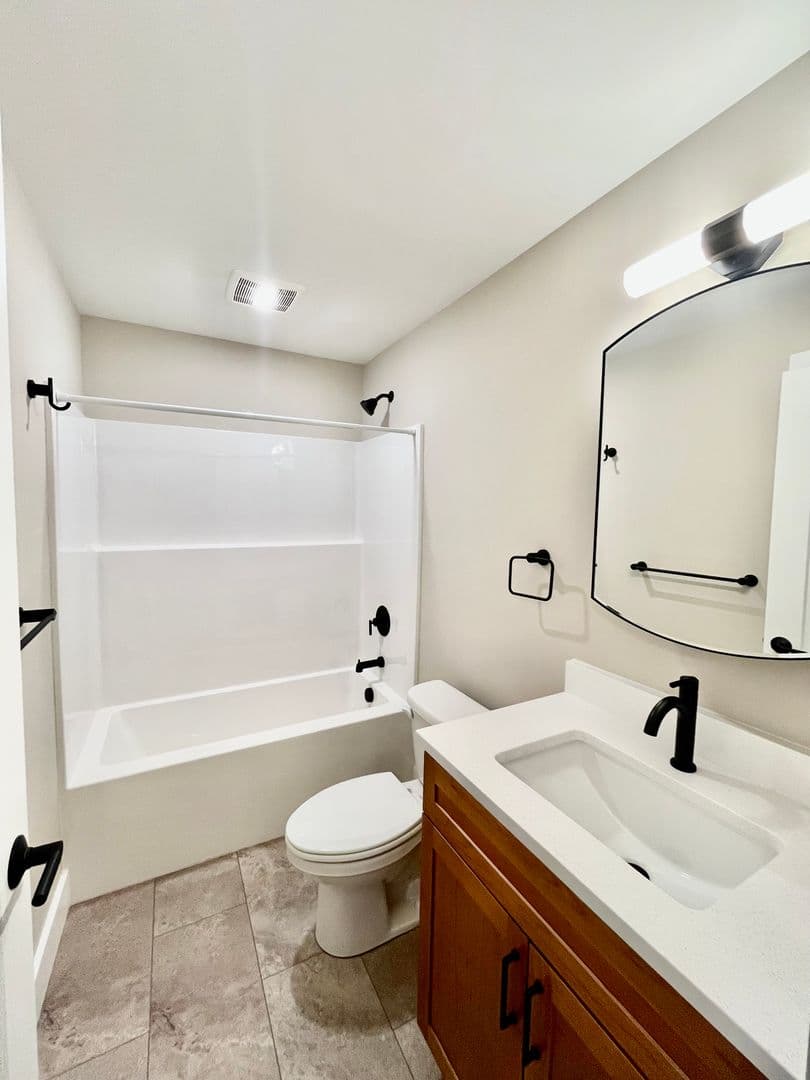 Waynesboro Apartment: 13-23 Philadelphia Ave